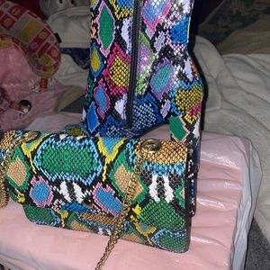 It’s a pair of shoes and the purse